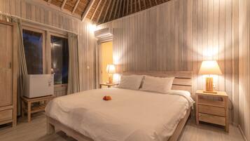 Classic Villa, 4 Bedrooms, Private Pool, Beach View | 2 bedrooms, free WiFi
