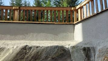 Comfort-Doppelzimmer, mit Bad (Untergschoss) | Blick von der Unterkunft