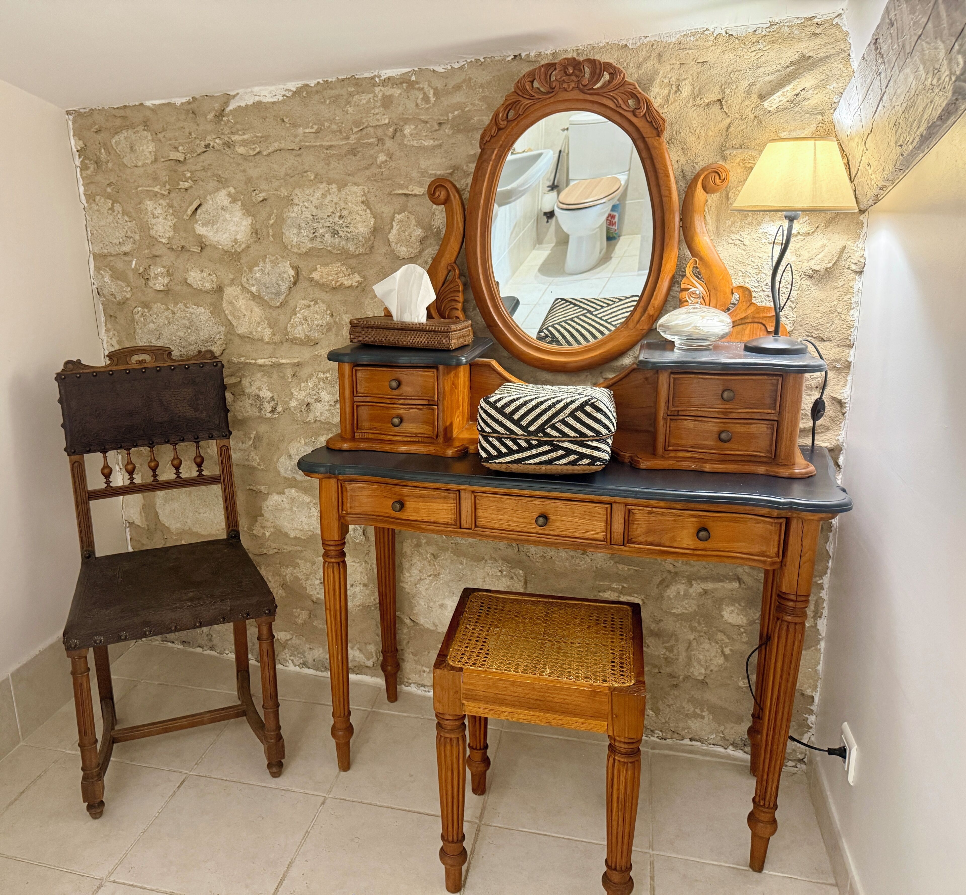 Queen Room (the Knights)