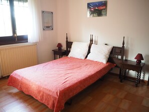 3 habitaciones y ropa de cama 