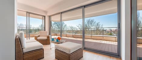 Apartment (9/45) | Balcony