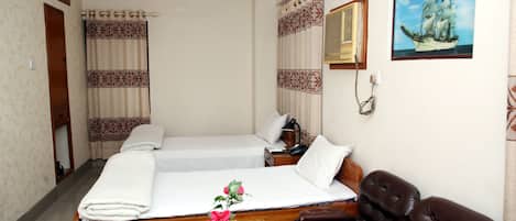 Laptopgeeigneter Arbeitsplatz, kostenloses WLAN