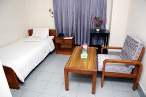 Laptop workspace, free WiFi