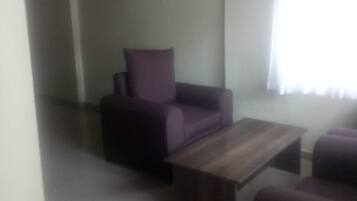 Habitación estándar doble | Escritorio, cortinas opacas, wifi gratis y ropa de cama