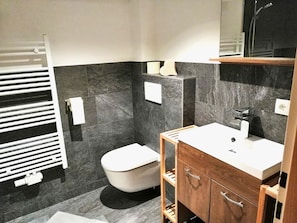 Căn hộ | Phòng tắm | Buồng tắm vòi sen 