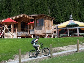 Exterior - Charming Apartment in Ehrwald With Roofed Terrace (Ehrwald)