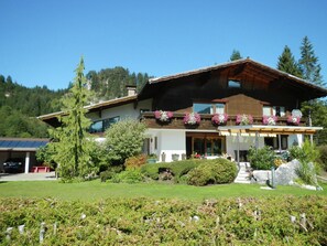 Exterior - Heavenly Apartment in Wängle Tyrol near Walking Trails (Waengle)