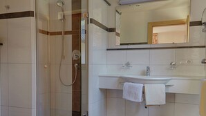 Bathroom - Spacious Apartment in Aschau im Zillertal With Balcony (Aschau Im Zillertal)