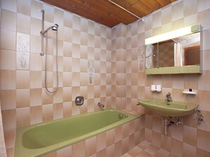 House | Bathroom