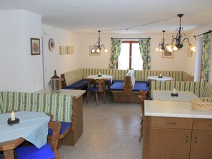 Dining - Spacious Holiday Home in Kappl With Terrace (Kappl)