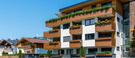 Apartment | Exterior