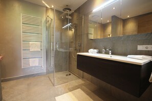 Apartment | Bathroom - Apartment in Kirchberg With its own Sauna (Kirchberg in Tirol)