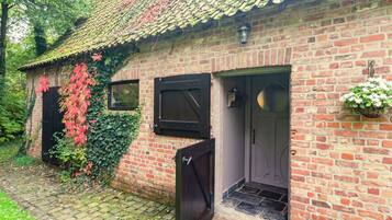 House | Exterior