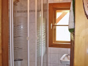 Chalet | Bathroom