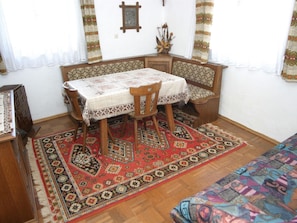 Living room - Majestic Holiday Home in Kleindiex With Garden and Terrace (Ruden)