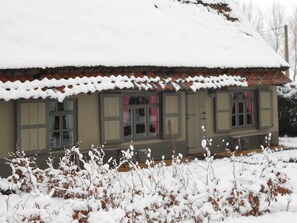 House | Exterior - Tranquil Home With BBQ (Poperinge)
