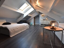 Apartamento | 3 quartos, individualmente mobiliados, roupa de cama