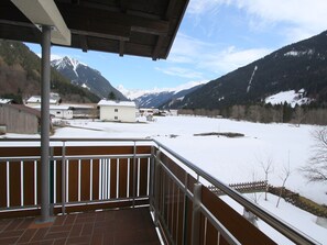 Balcony - Beautiful Apartment in Gortipohl With Parking (Sankt Gallenkirch)