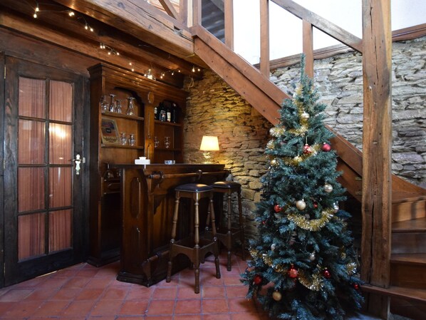 House | Living room | TV, table tennis - Holiday Home in Ronchampay (La Roche-en-Ardenne)