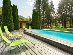Bungalow | Piscina | Una piscina al aire libre, una piscina climatizada