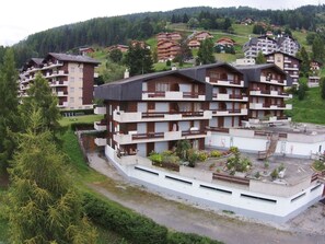 Pool - Apartment Near the Ski Lifts (Riddes)