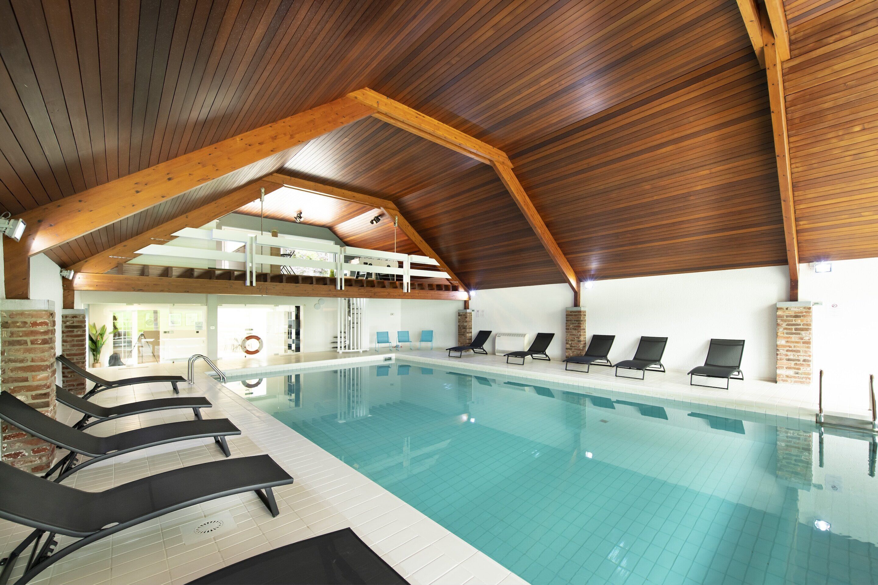 Indoor pool, outdoor pool