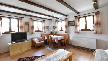 Apartment | Living room