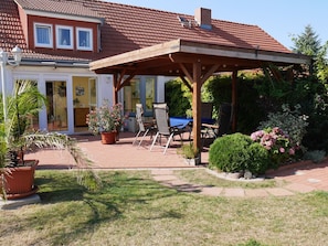 Apartment | Dining - Apartment Baltic Coast Near Ski Lifts (Am Salzhaff)