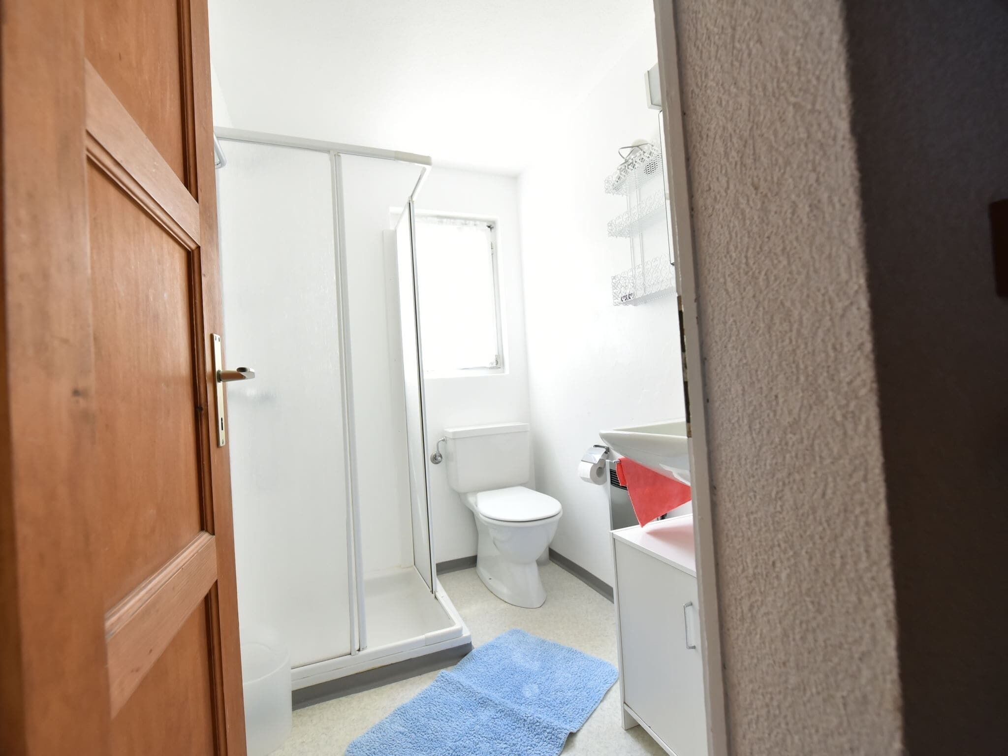 Apartment | Bathroom | Shower, towels