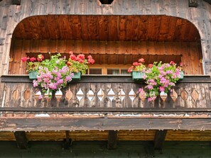 Apartment | Balcony - Chalet in Arriach Near Gerlitzen Ski Area (Arriach)