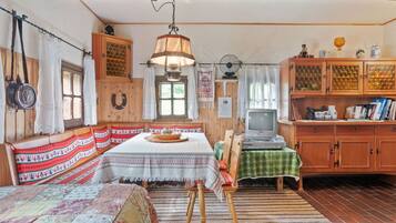 Apartment | Living room