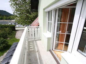 House | Balcony