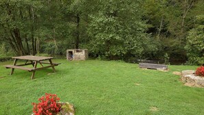 Balcony - Charming Holiday Home in Soulme With Garden and Terrace (Doische)