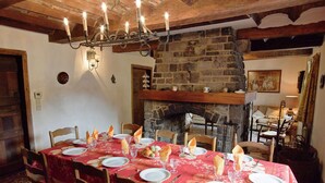 Dining - Charming Holiday Home in Soulme With Garden and Terrace (Doische)