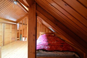 木屋 | 4 間臥室、布置獨特、床單