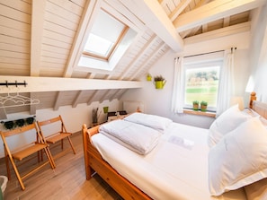 Huis | 9 slaapkamers, individueel gemeubileerd, beddengoed