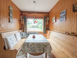 Dining - Classy Holiday Home With Terrace, Garden, Barbecue, Heating (Harzgerode)