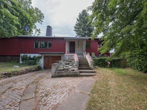 Classy Holiday Home With Terrace, Garden, Barbecue, Heating