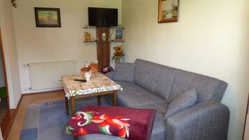 Apartment | Living room