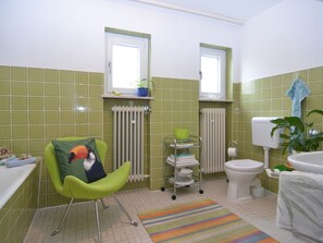 Bathroom | Bathtub, towels