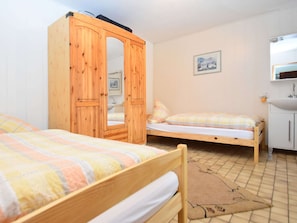 House | 2 bedrooms, individually furnished