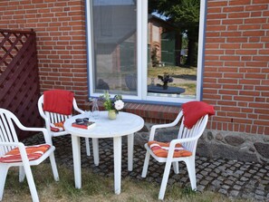 Apartment | Balcony - Apartment in Boiensdorf With Terrace, Garden and Barbecue (Boiensdorf)