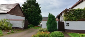 Quaint Holiday Home in Schenkendöbern on a Farm