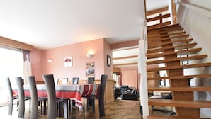 Unclassified image, 4 of 40, button - Villa With Private Swimming Pool in a Rural Area, Just Outside Decize (Decize)