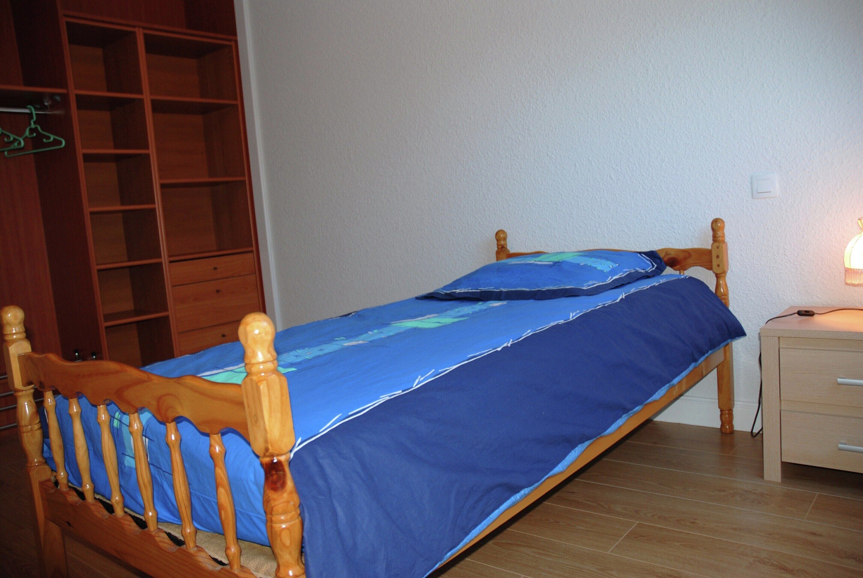 House | 4 bedrooms, individually furnished, bed sheets