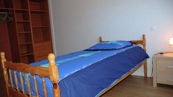 House | 4 bedrooms, individually furnished, bed sheets