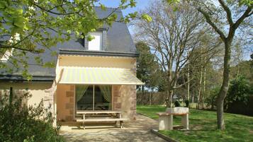 House | Terrace/patio