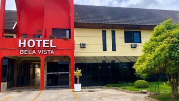 واجهة المنشأة