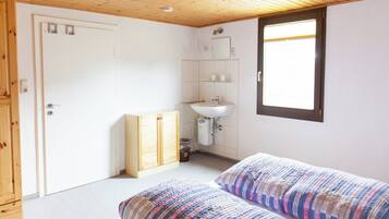 Apartment | 2 bilik tidur, dilengkapkan perabot secara berasingan, cadar katil