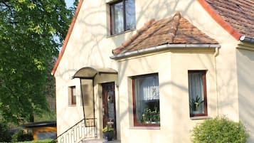 Apartment | Exterior